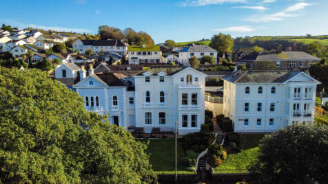 The Promenade, Kingsbridge