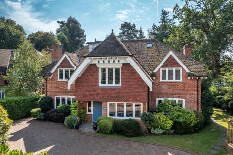 Courts Hill Road, Haslemere, Surrey, GU27