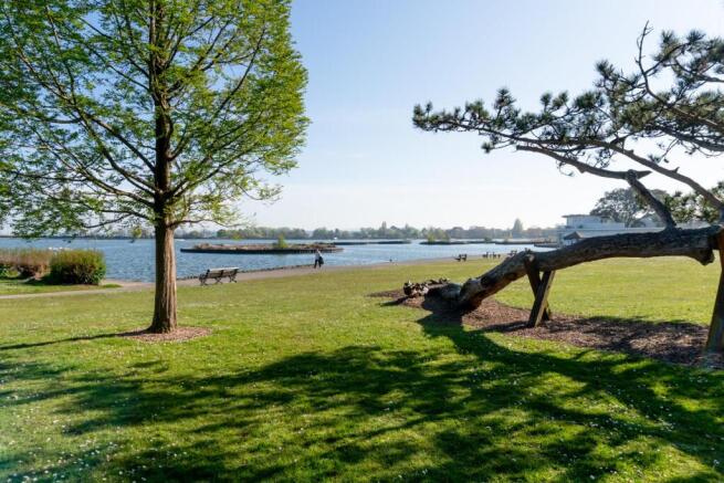 Poole Park-ph205_web 300.jpg