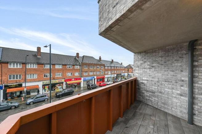 Wrealty - Flat 26, Bejoux Court - Balcony3 (1).JPG
