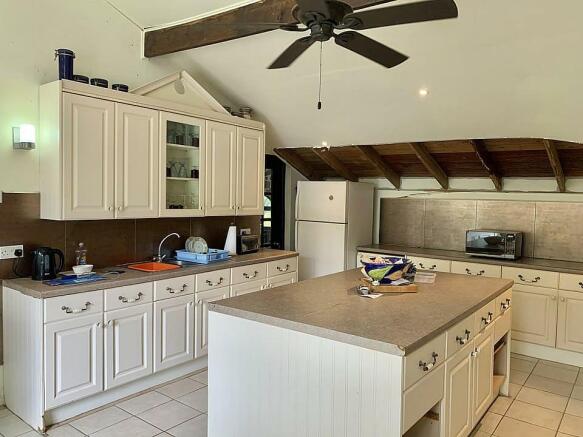 11 Golf Ridge