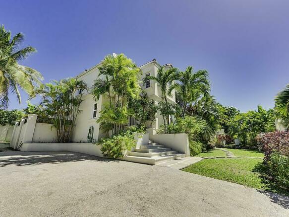 3 bedroom detached villa for sale in St James, Holetown, Barbados
