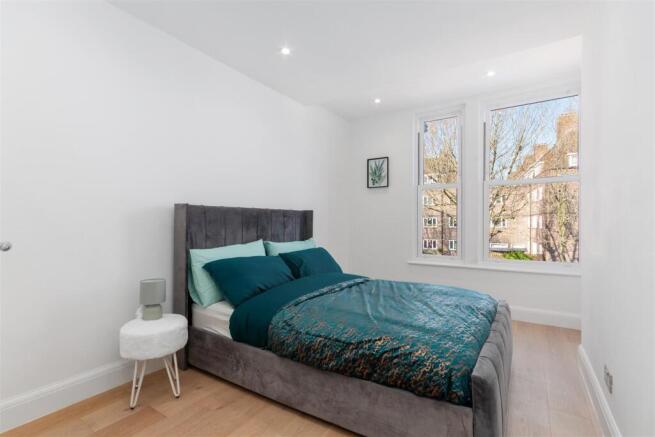 Garratt Lane 361 PH12.jpg
