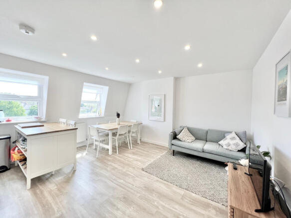 2 Bedroom Flat for Rent
