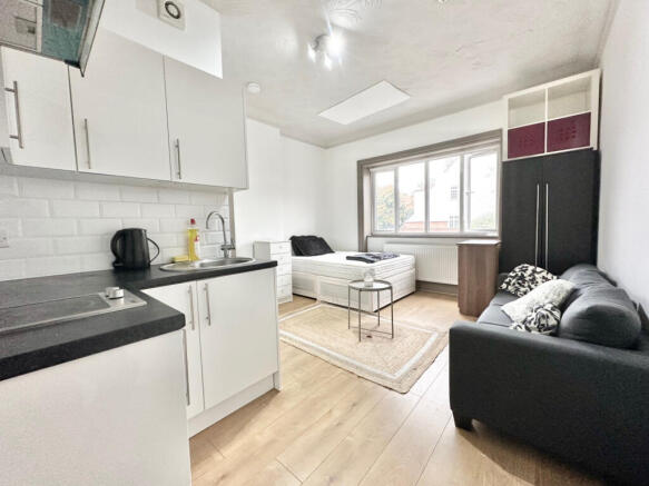 Studio Flat for Rent