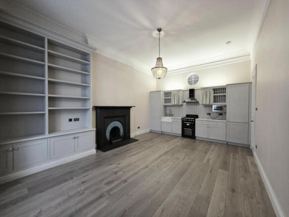 2 bed maisonette to rent Sussex Gardens, London W