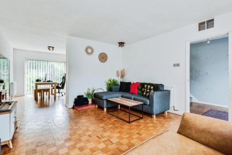 Pinetree Rise, SWINDON, Wiltshire, SN25