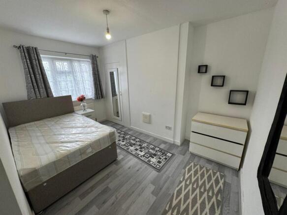 Room 6 (1).jpg
