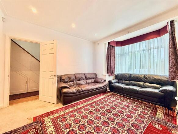 WhatsApp Image 2025-10-14 at 15.39.48_371f84f8.jpg