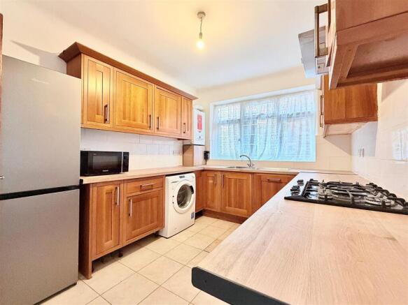 WhatsApp Image 2025-10-30 at 15.41.52_02d7098c.jpg