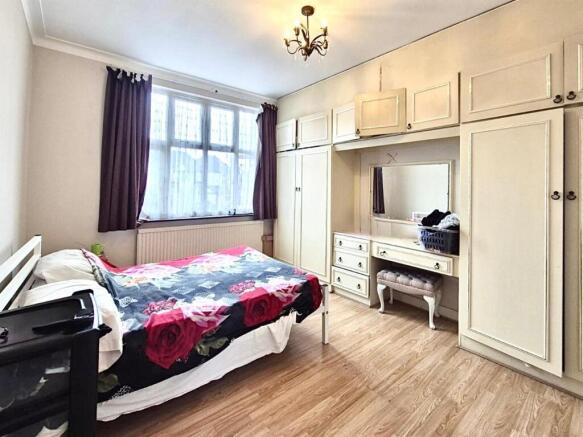 WhatsApp Image 2025-10-17 at 13.32.01_38d5b0e2.jpg