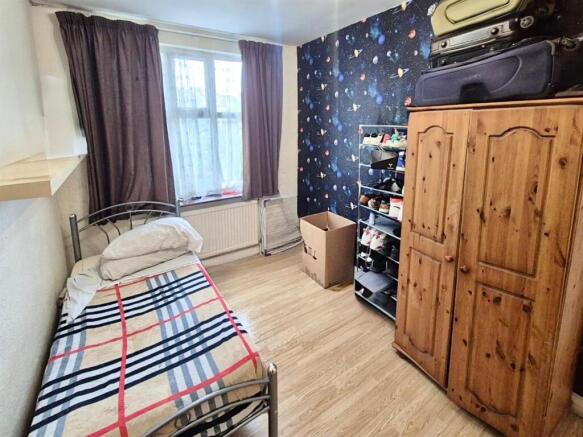 WhatsApp Image 2025-10-17 at 13.32.01_216c6050.jpg