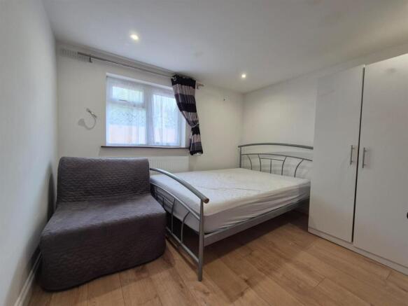 Bedroom.jpg