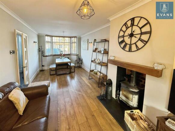 Through Lounge Diner