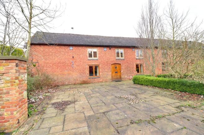 Courtyard & Rear Elevation