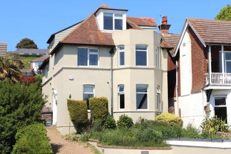 Cliff Road, Hythe, CT21