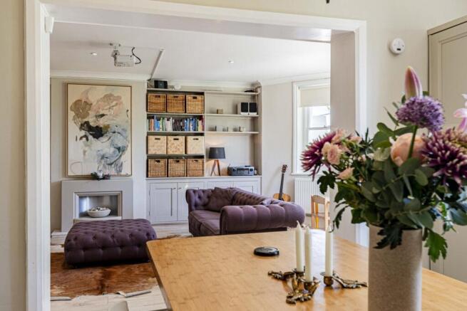 Kitchen Longe