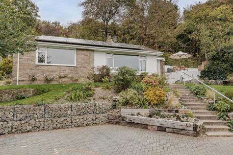 Dover Road, Folkestone, CT19