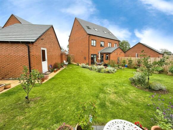 Garden & Rear Elevation