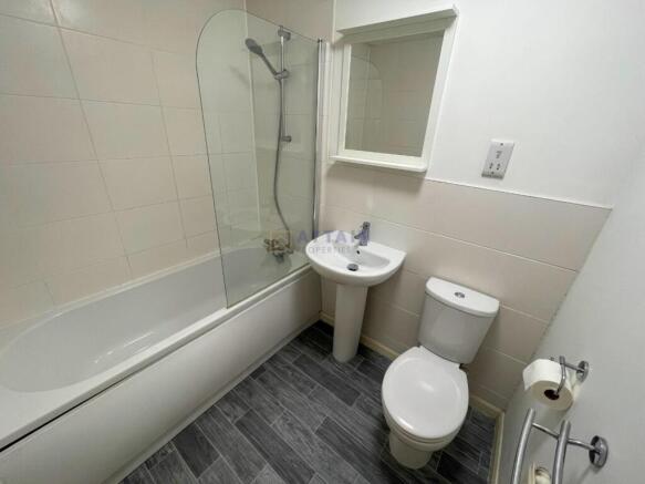 Main Bathroom