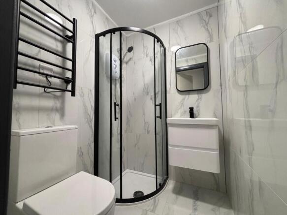 En-suite Bathroom