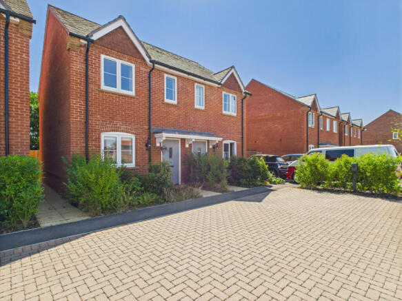 2 Bedroom Semi Detached House for Sale