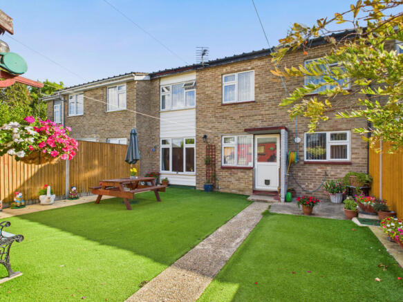 3 Bedroom Terraced for Sale