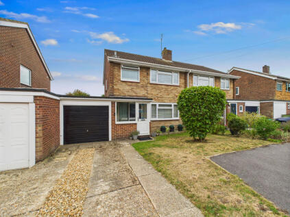 Beacon Way, Park Gate, SO31 7GL