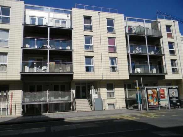 1 bedroom Flat for rent