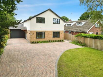 Yeovil Road, Owlsmoor, Sandhurst, Berkshire, GU47