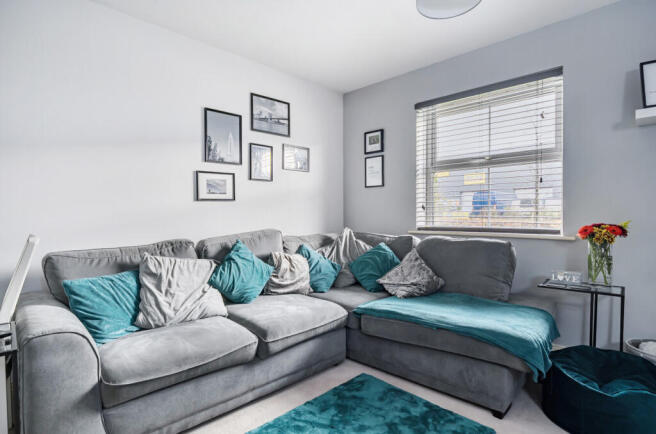 1376089-9-6912296...