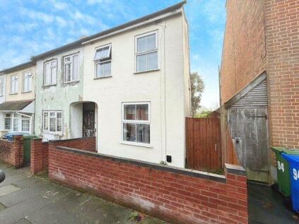 Lysons Road, Aldershot, Hampshire, GU11