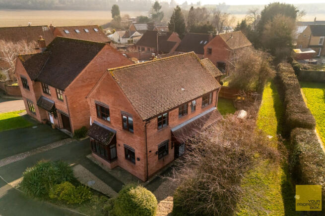 15 hanbury Croft0010 (1)