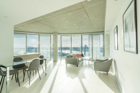 Hoola, Tidal Basin Road, London