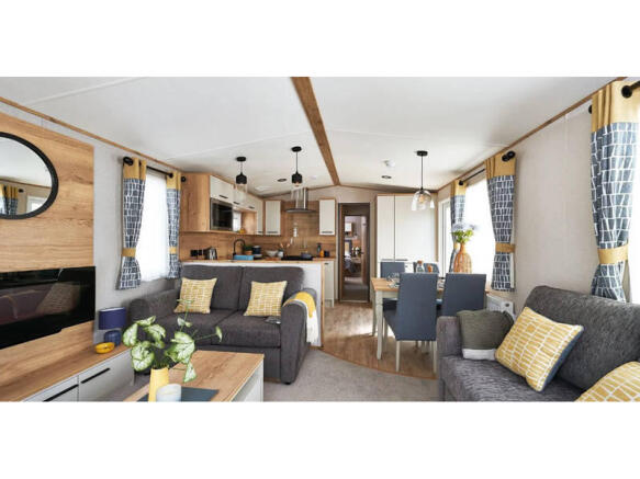 Open Plan Lounge/Dining Kitchen