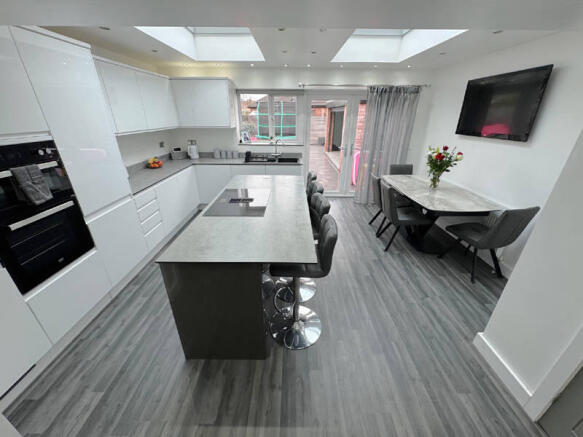 Family Dining Kitchen