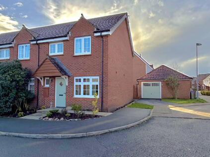 Windward Avenue - Fleetwood - FY7 6FE