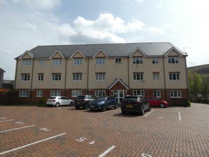 Mountain Ash - 2 bedroom apartment for sale