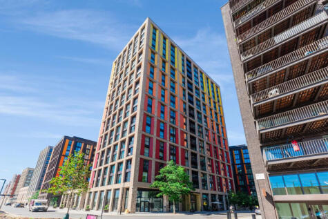 Madeira Tower, 30 Ponton Road, London, SW11