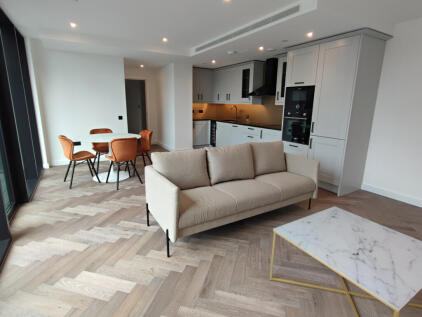 1 Merino Gardens, London, London, E1W