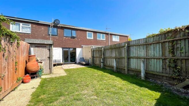 garden rear.jpg