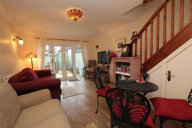 livingroom2.JPG