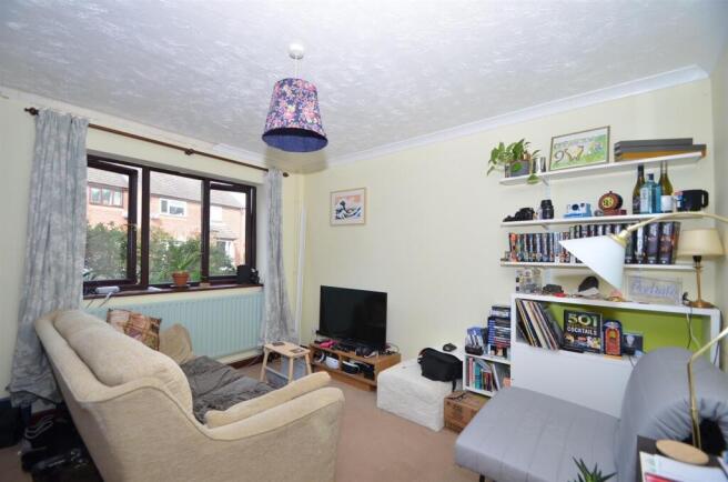 Livingroom.jpg