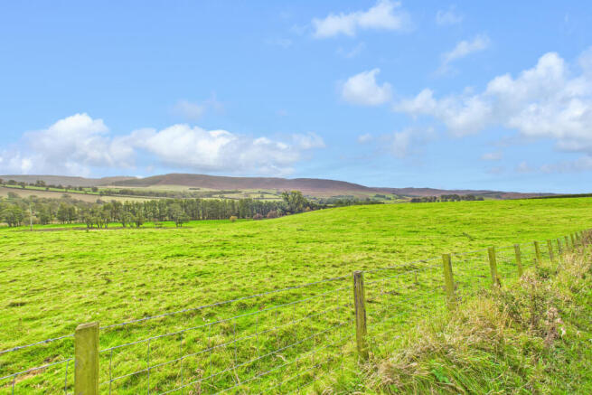 CAM04201G0-PR0110-STILL006