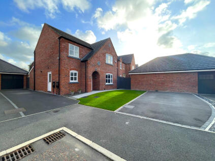 Redwood Drive,  Cottam, PR4