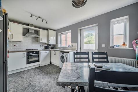 Bashkir Close, Swindon, SN5