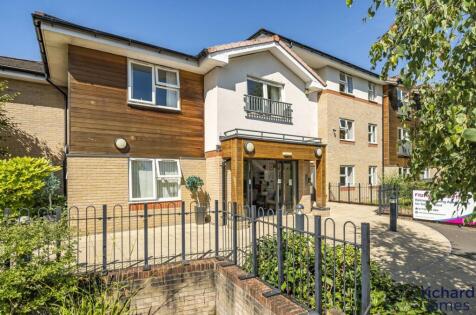 Fitzwarren Court, Kingsdown Road, Swindon, SN3