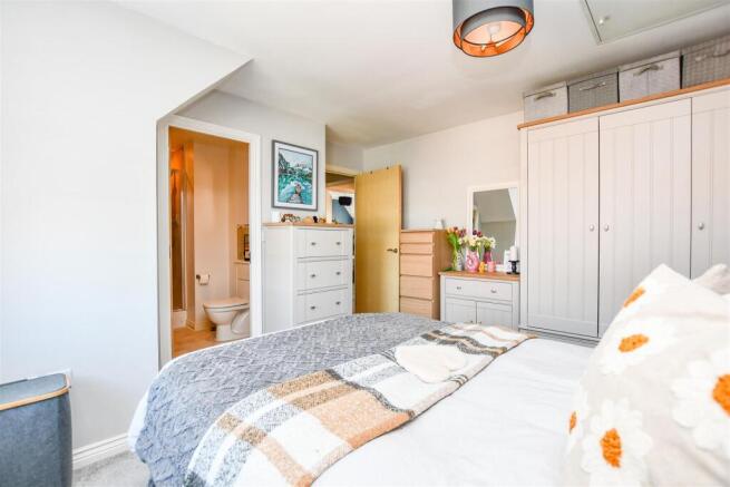 Bedroom 1.2.jpg