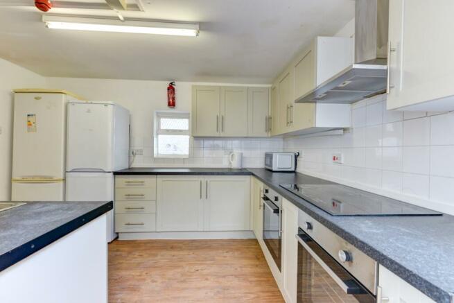 19 Ditchling Road Kitchen (2)