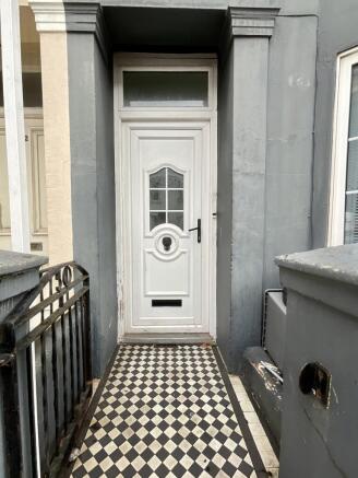 50 Beaconsfield Road - FOH (3)